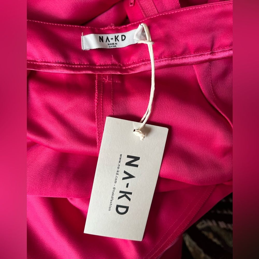 NWT NA-KD Bright Pink Crushed Velvet Suit Pants Size EU32 (See measurements) - Picture 3 of 12